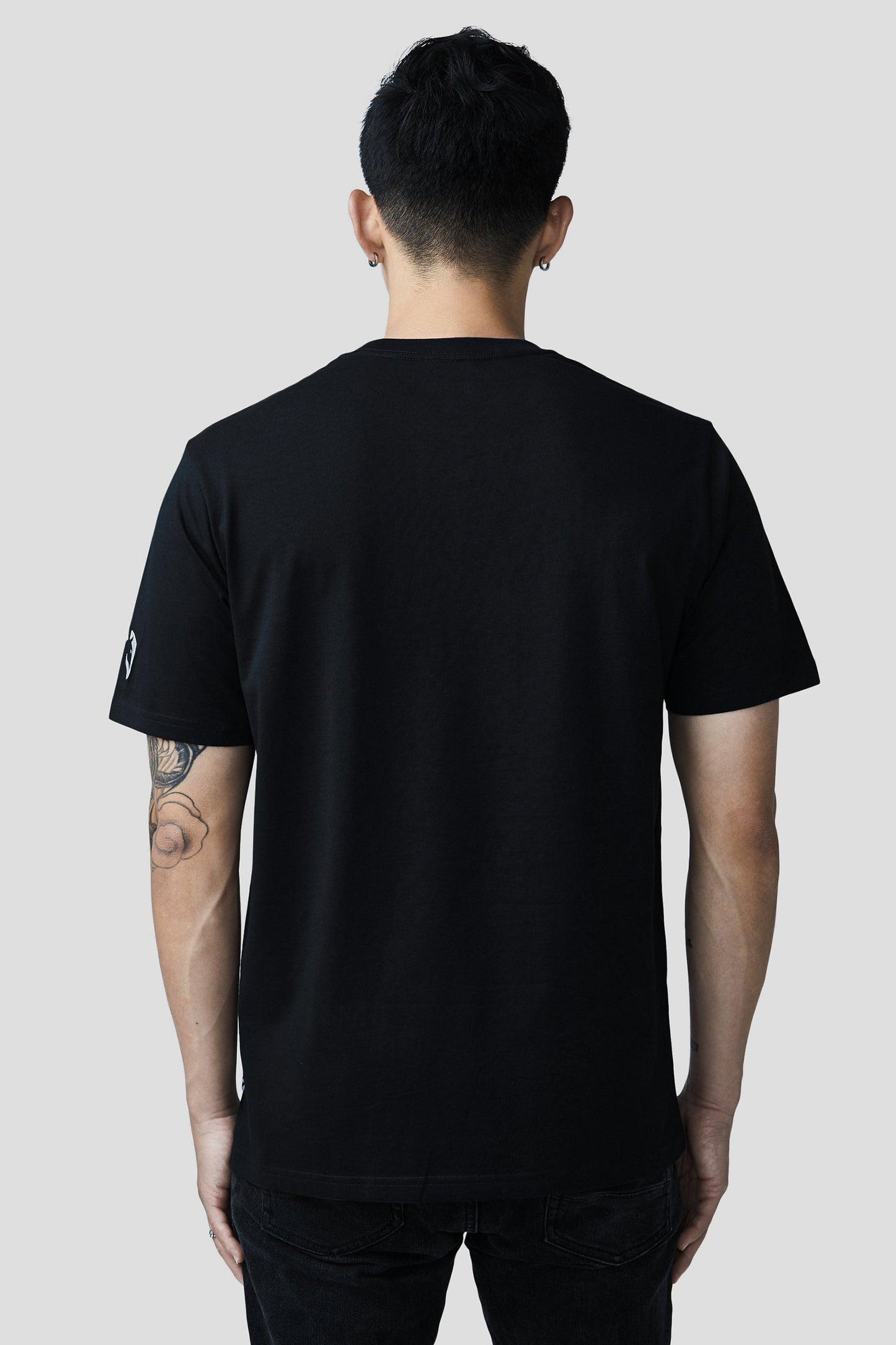 TEAM LIQUID STRUCTURE SHORT SLEEVE TEE