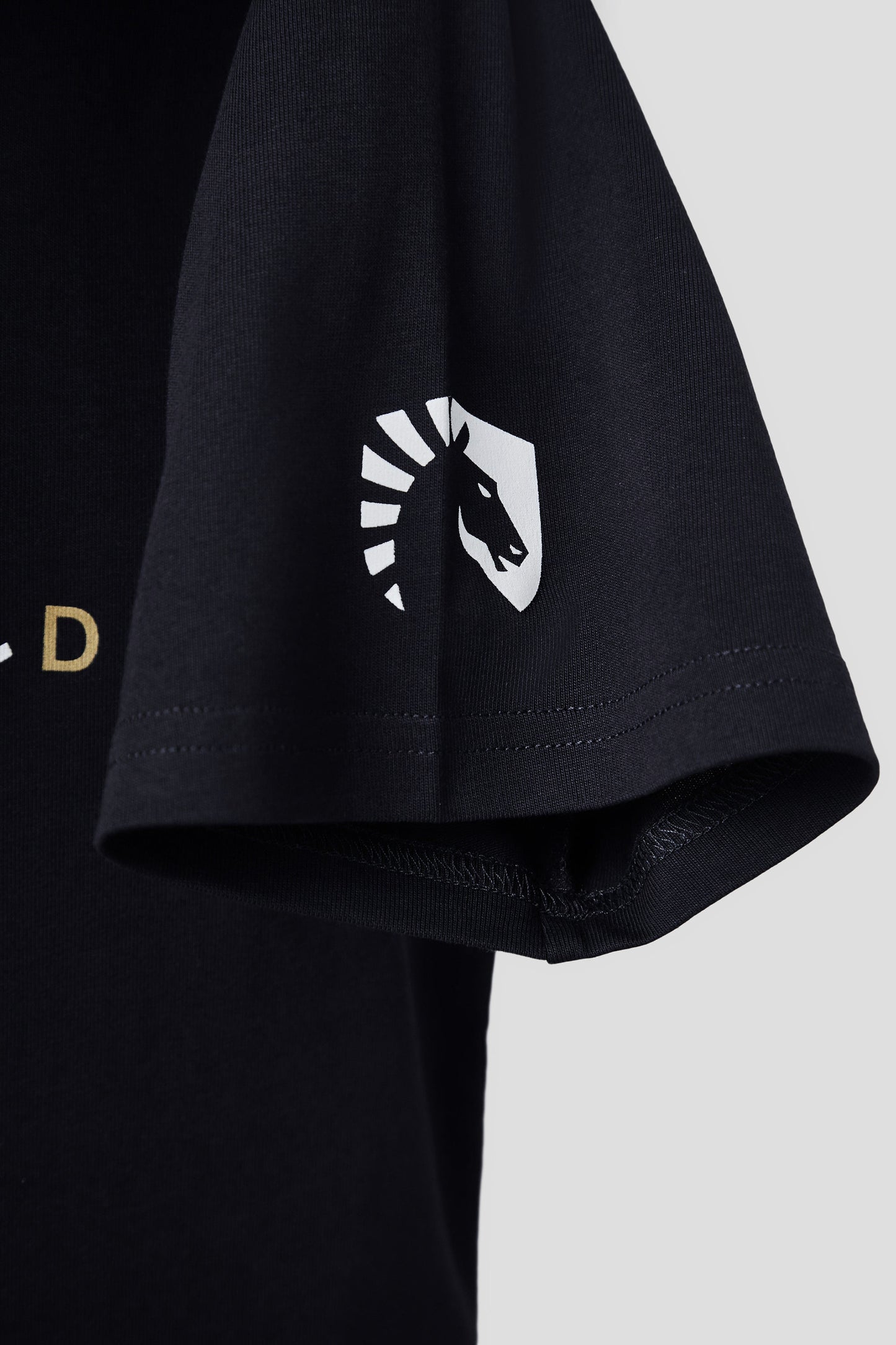 TEAM LIQUID STRUCTURE SHORT SLEEVE TEE