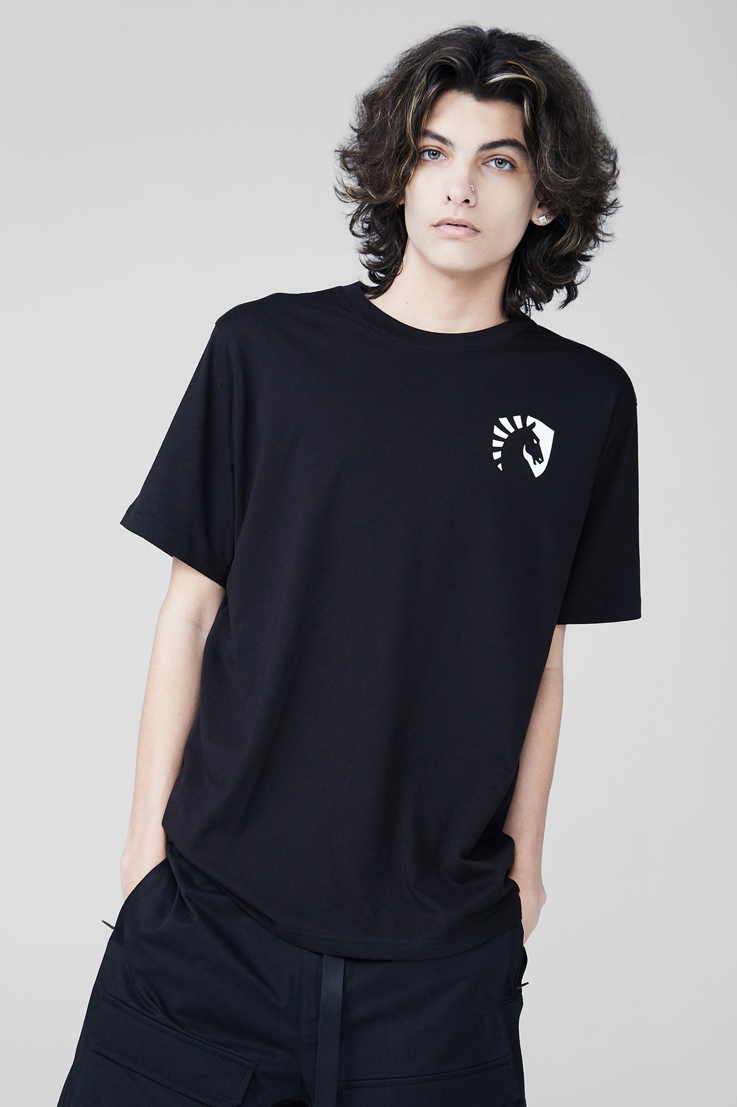 HEART CREST TEE