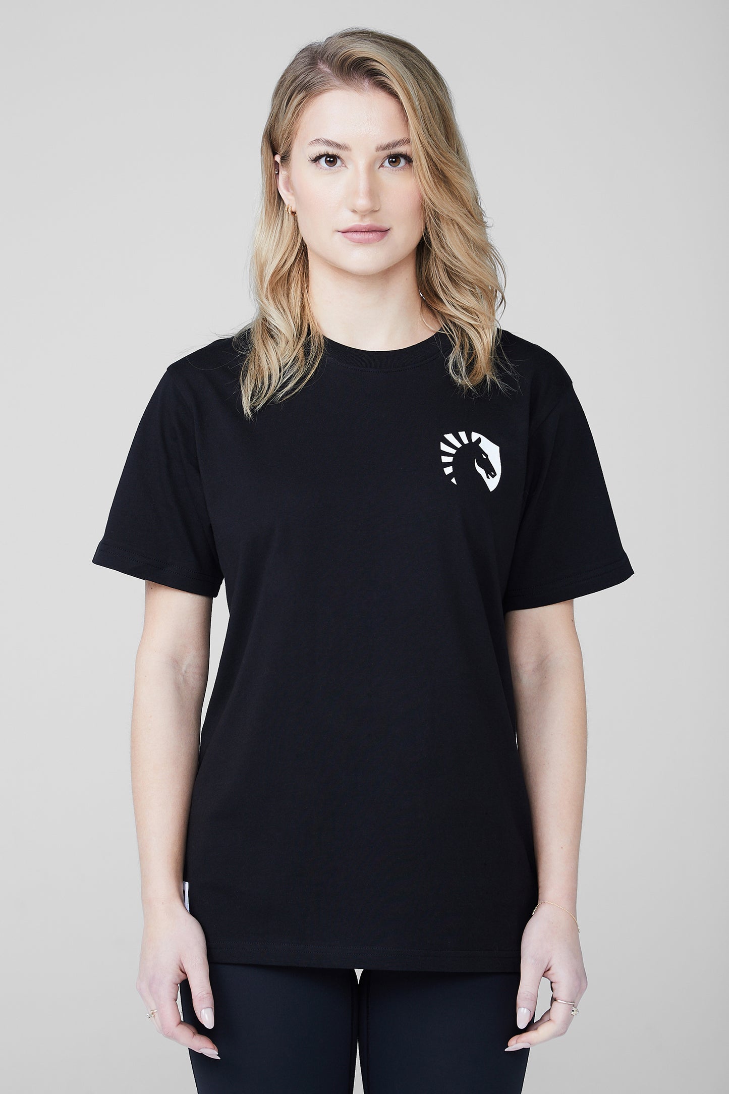 HEART CREST TEE