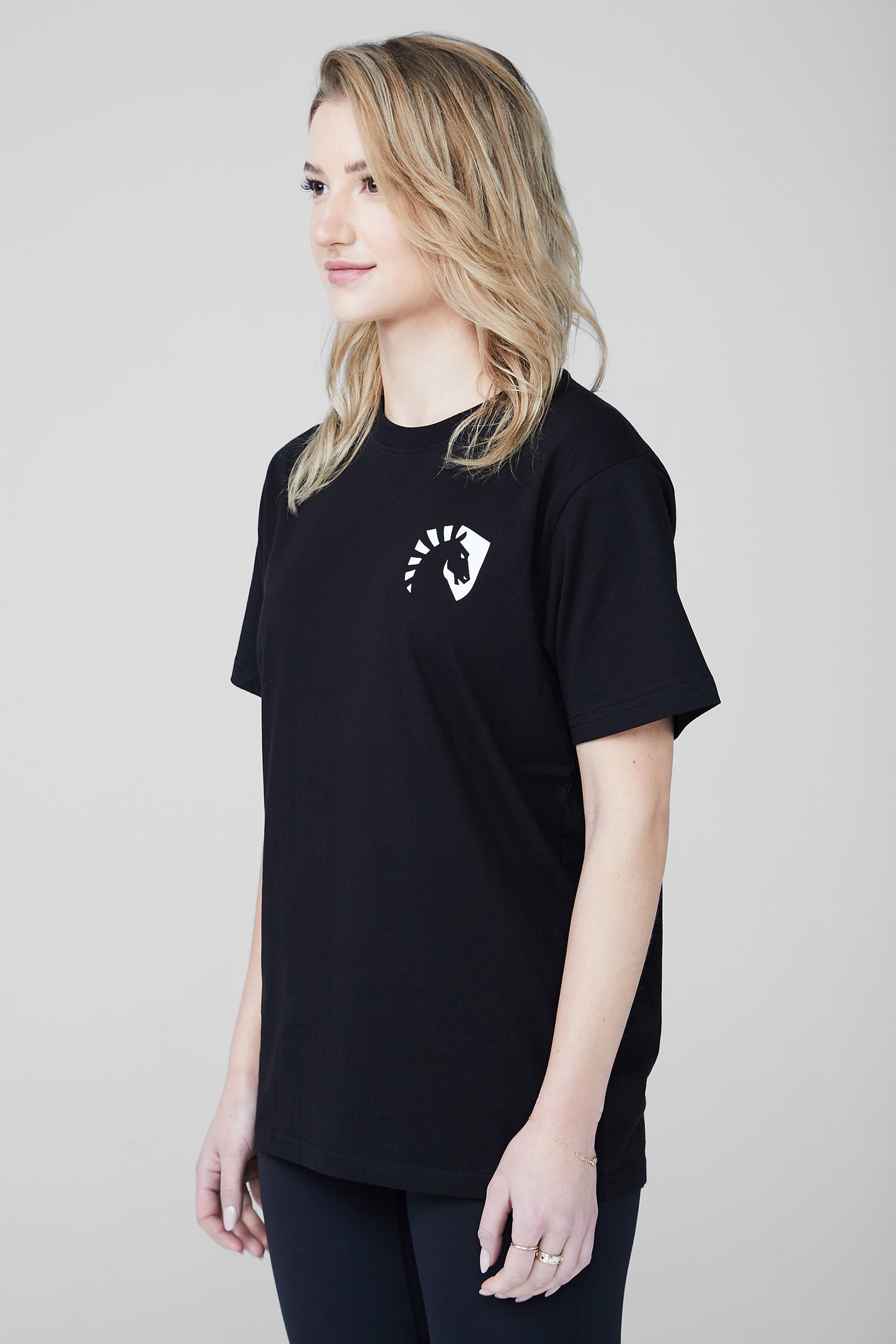 HEART CREST TEE