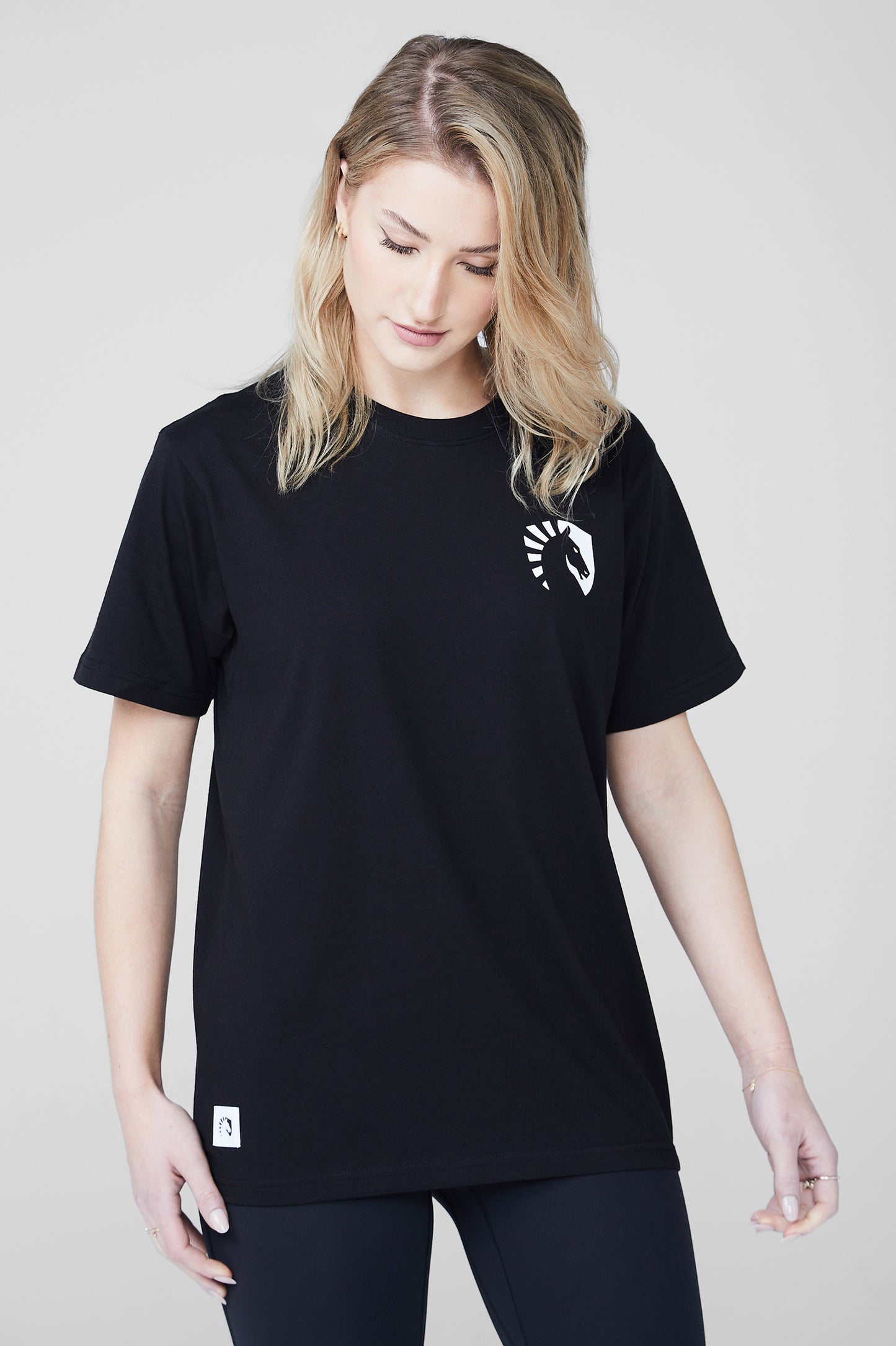 HEART CREST TEE