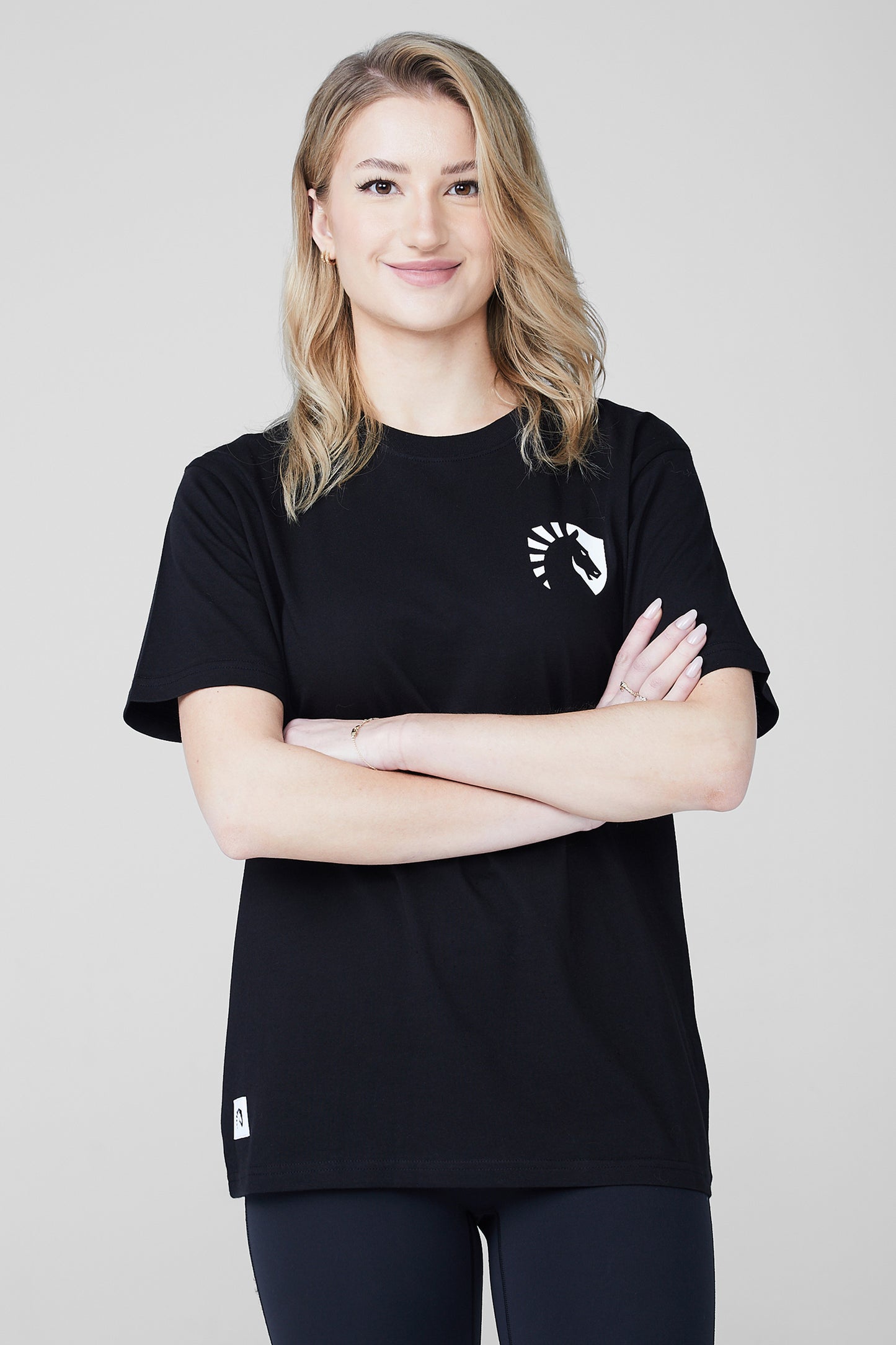 HEART CREST TEE