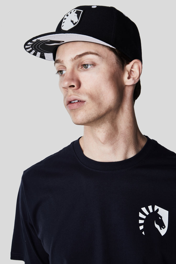 BASICS SNAPBACK HAT - PRETO