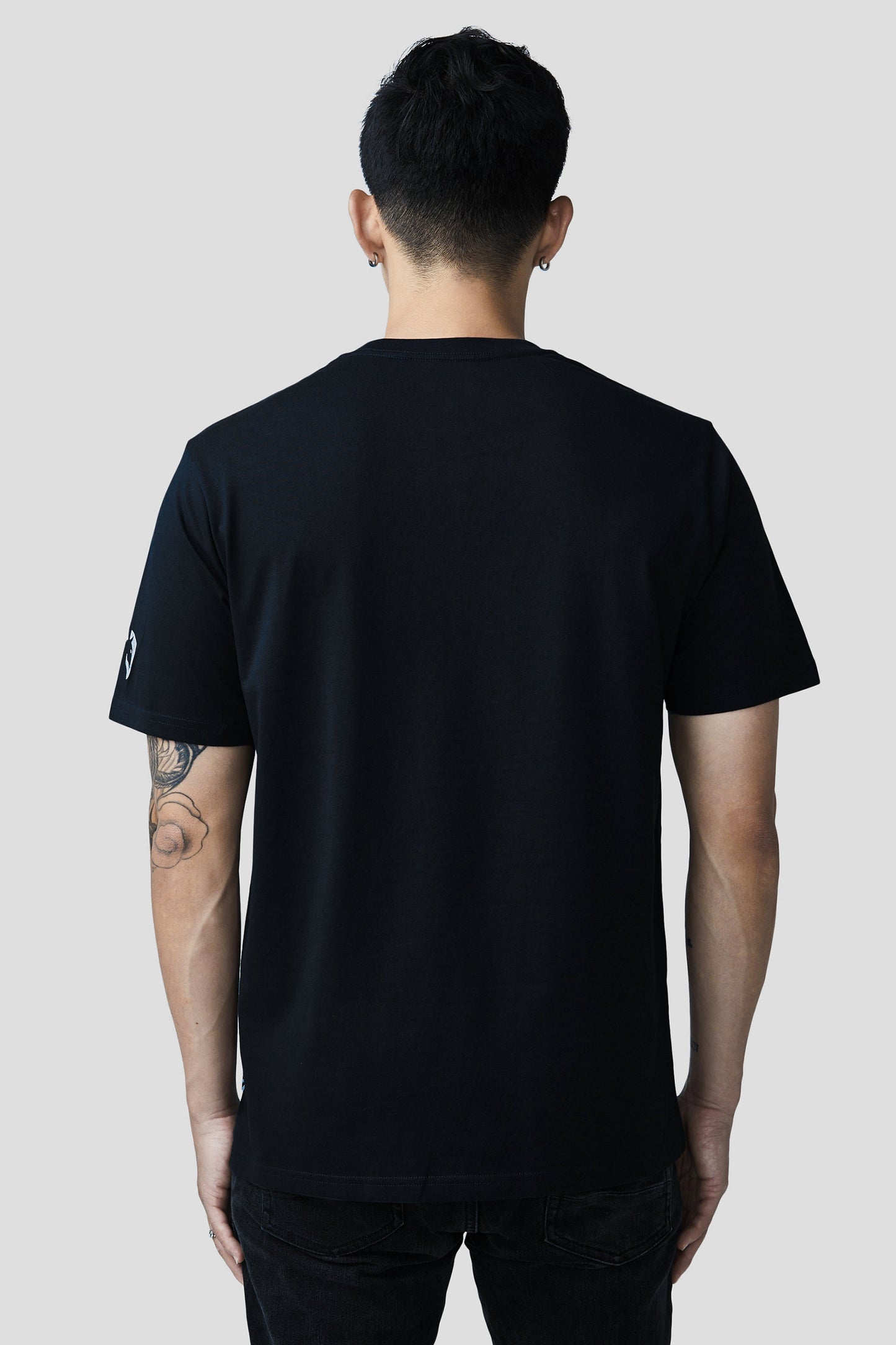 TEAM LIQUID STRUCTURE SHORT SLEEVE TEE